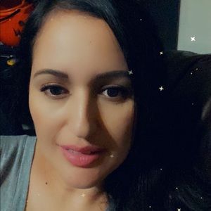 Meet your Posher, Anabel